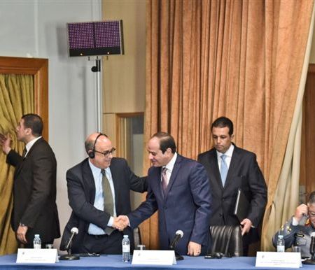 Egypt's ElSisi in Portugal with Portuguese minister of defense